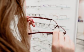 How Do You Find a Good Optician